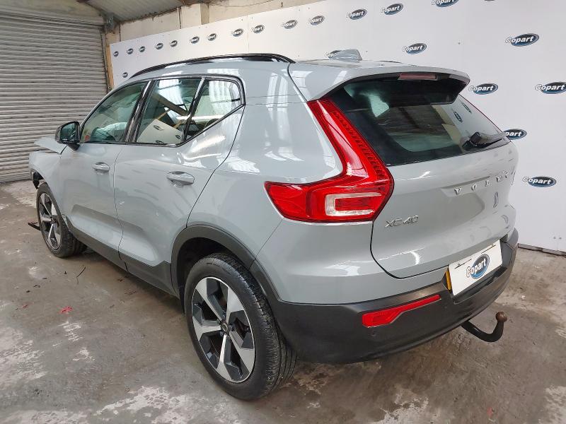 2024 VOLVO XC40 2.0 B3P PLUS DARK 5DR AUTO