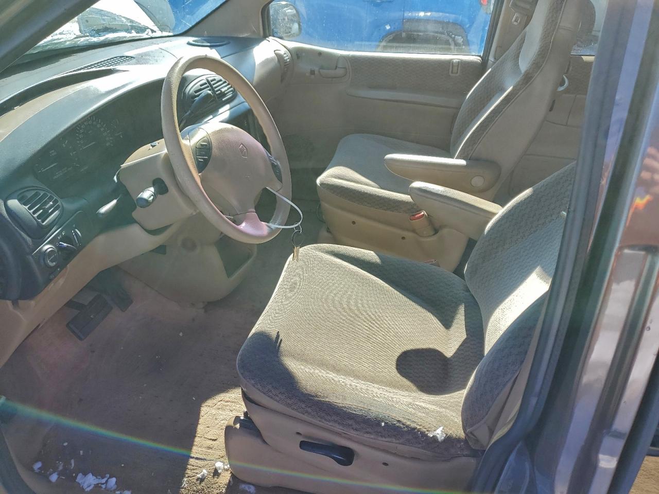 1998 Dodge Grand Caravan Se VIN: 2B4GP44R7WR734947 Lot: 95460295