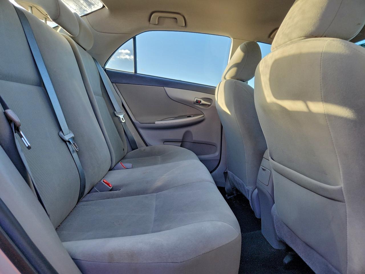 2013 Toyota Corolla Base VIN: 5YFBU4EE4DP104978 Lot: 93336925