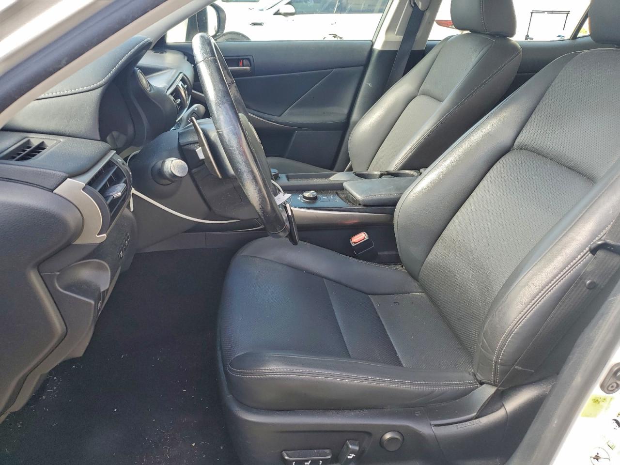 2017 Lexus Is 200T VIN: JTHBA1D20H5042818 Lot: 95855675