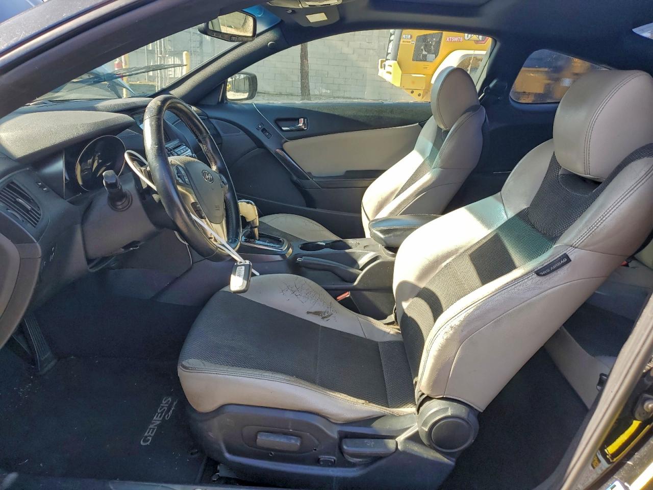 2013 Hyundai Genesis Coupe 2.0T VIN: KMHHT6KD5DU107004 Lot: 94716875