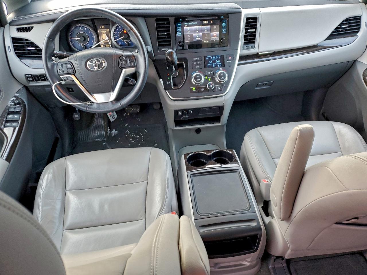 2016 Toyota Sienna Xle VIN: 5TDYK3DC4GS703370 Lot: 96045755