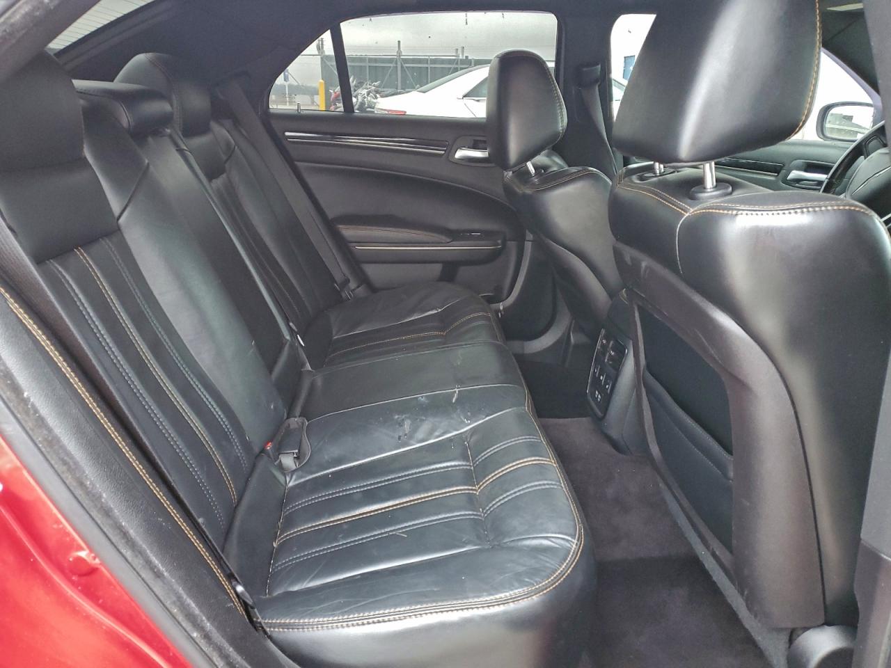 2016 Chrysler 300 S VIN: 2C3CCABT0GH313464 Lot: 95554905