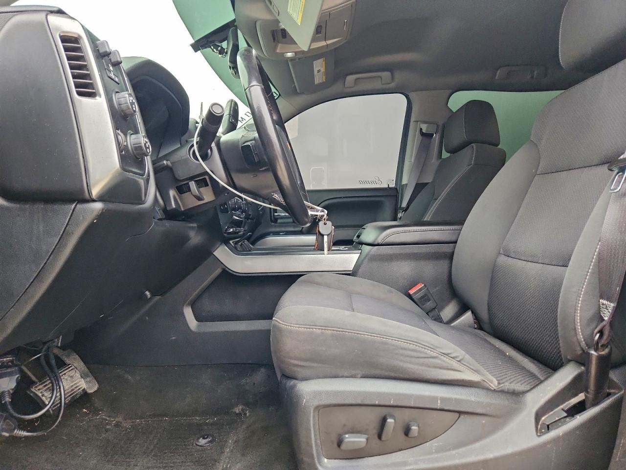 2017 Chevrolet Silverado K1500 Lt VIN: 3GCUKREC8HG478161 Lot: 94940545