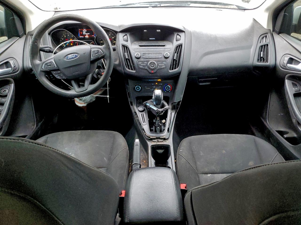 2015 Ford Focus Se VIN: 1FADP3F26FL376593 Lot: 94025185