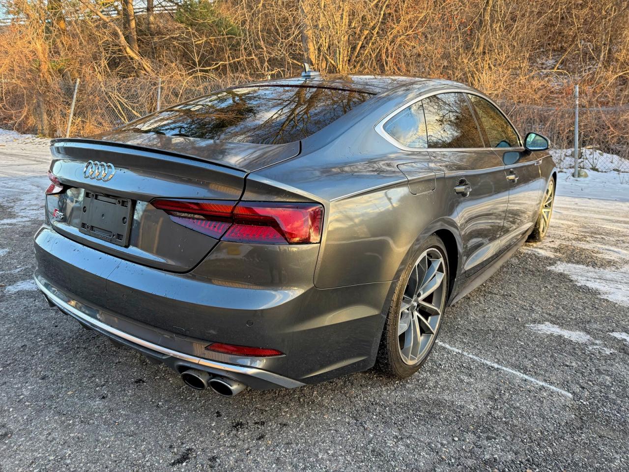 Фото: WAUB4CF51JA045815