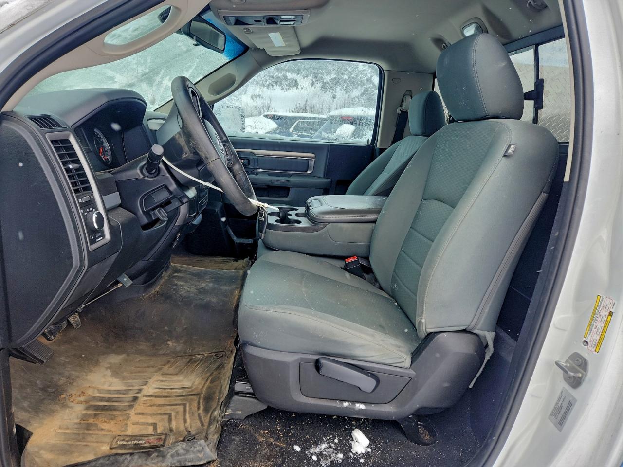 2016 Ram 1500 St VIN: 3C6JR6DT7GG193987 Lot: 96098525