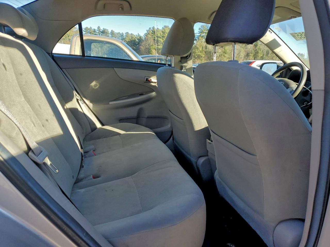 2010 Toyota Corolla Base VIN: 2T1BU4EE5AC352197 Lot: 96381655