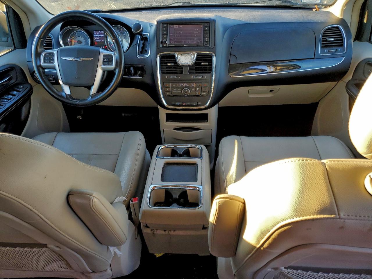 2013 Chrysler Town & Country Touring VIN: 2C4RC1BGXDR596745 Lot: 95865935