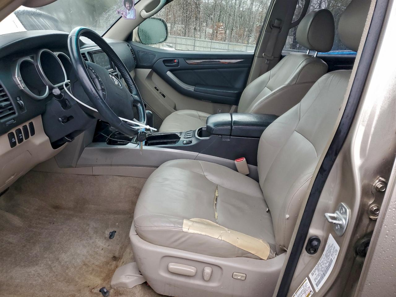 2005 Toyota 4Runner Limited VIN: JTEBU17R550070880 Lot: 94871225