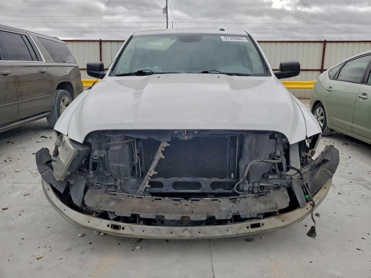 2014 Ram 1500 St VIN: 3C6JR6AT6EG183761 Lot: 97390665