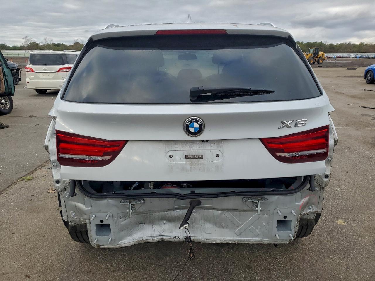 Фото: 5UXKR0C34H0V83073