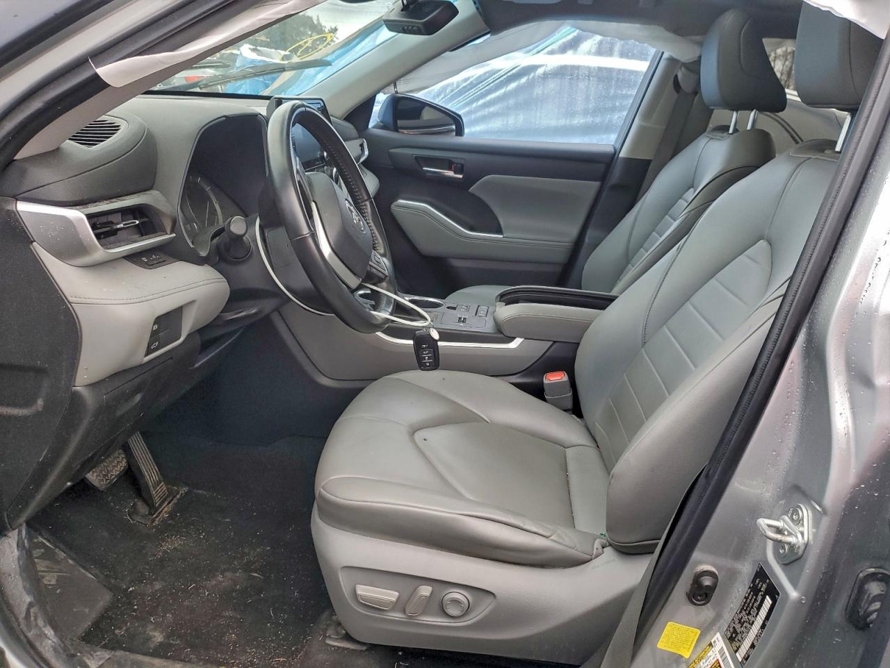 2022 Toyota Highlander Xle VIN: 5TDGZRAH0NS131415 Lot: 93112045