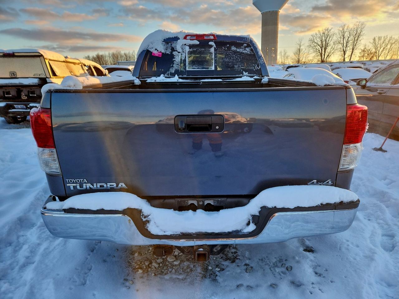 2010 Toyota Tundra Double Cab Sr5 VIN: 5TFUM5F10AX001421 Lot: 93648095