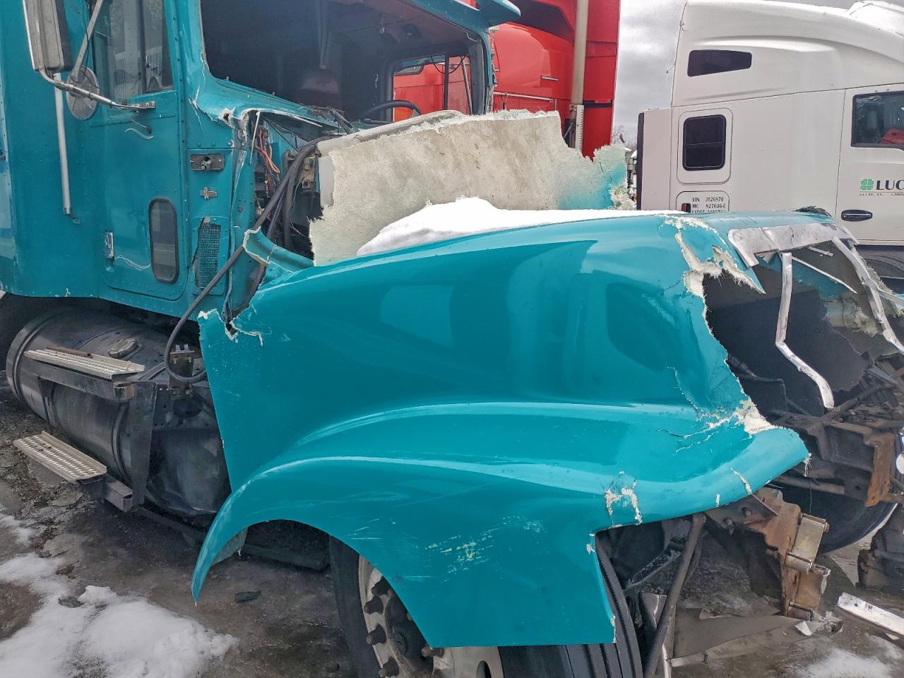 1996 International 9000 9400 - Semi Truck VIN: 2HSFHAMR5TC063925 Lot: 85326105