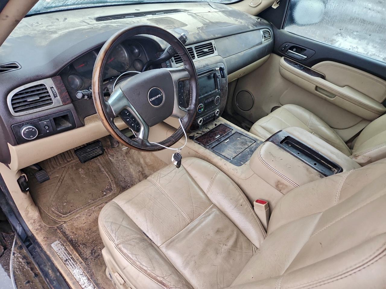 2007 GMC Yukon Denali VIN: 1GKFK63867J301700 Lot: 97120365