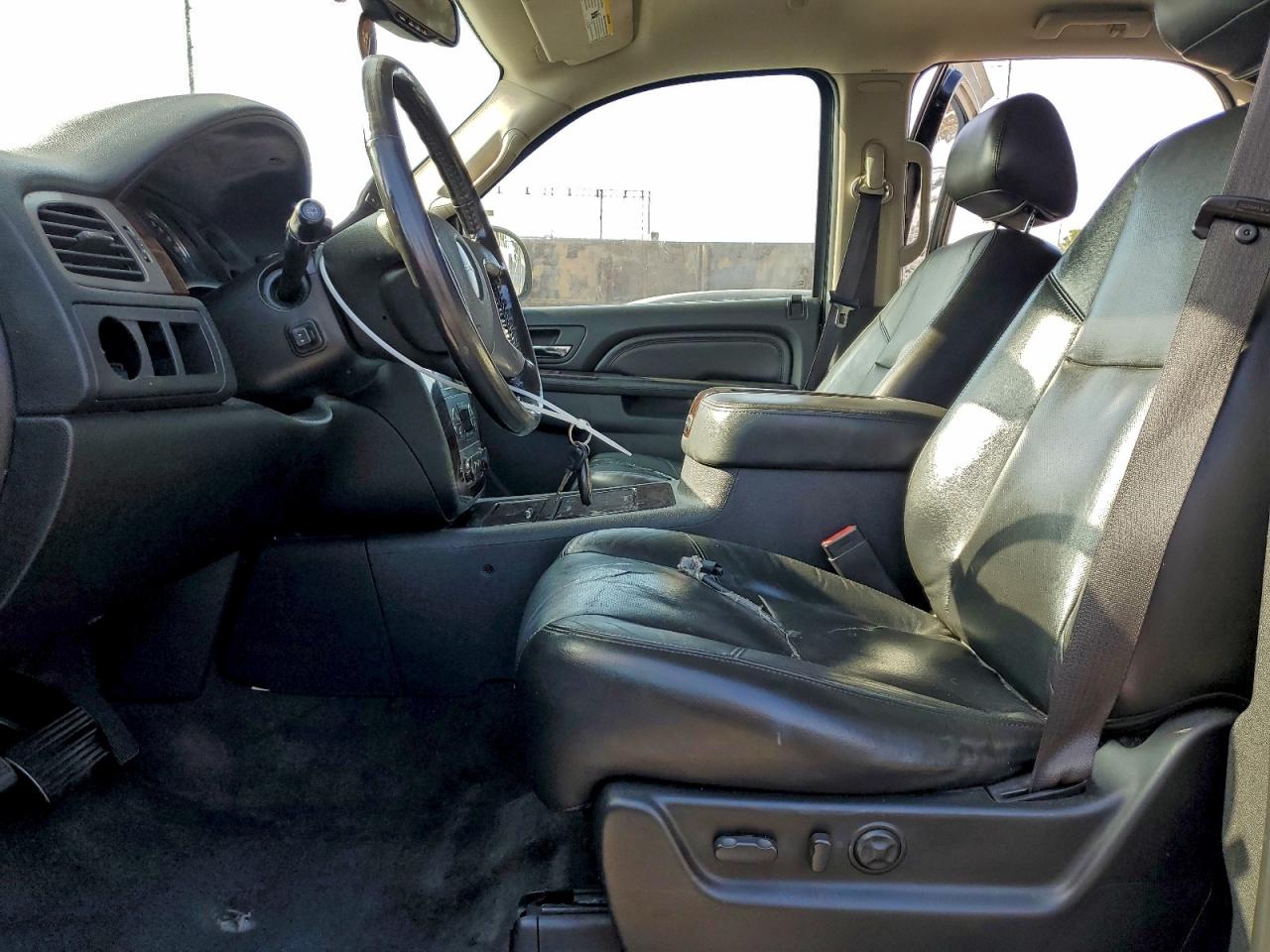 2010 GMC Yukon Denali VIN: 1GKUKEEF7AR174459 Lot: 96983215