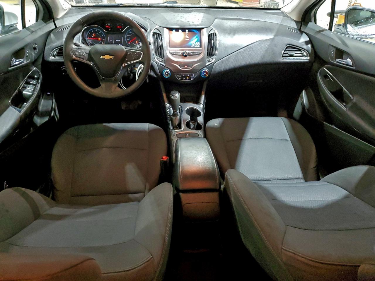 2018 Chevrolet Cruze Lt VIN: 1G1BE5SM6J7197670 Lot: 94319105