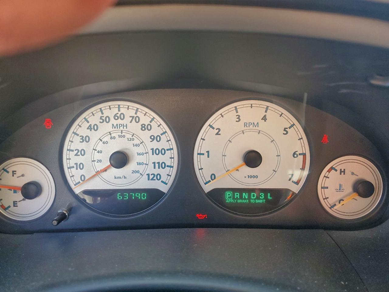 2005 Chrysler Town & Country Lx VIN: 2C4GP44R45R227733 Lot: 96357985