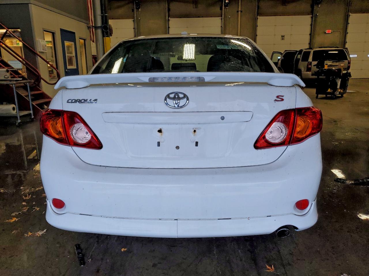 2010 Toyota Corolla Base VIN: 2T1BU4EE2AC466562 Lot: 94915885