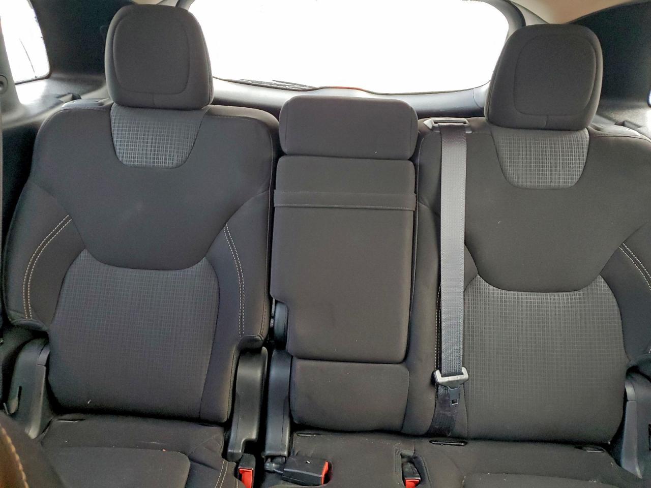 2016 Jeep Cherokee Latitude VIN: 1C4PJMCB0GW255173 Lot: 95694605