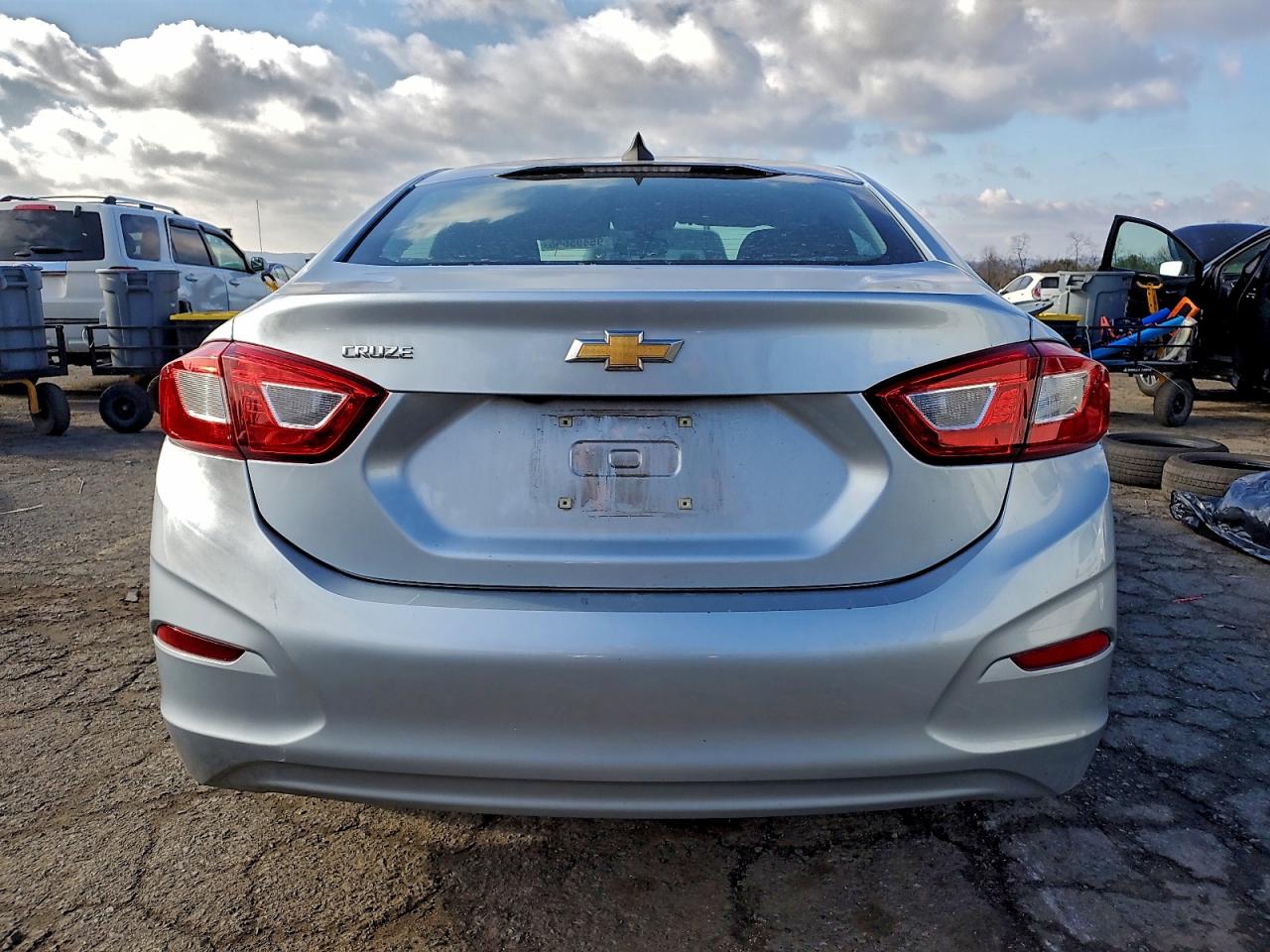2018 Chevrolet Cruze Ls VIN: 1G1BC5SM9J7219408 Lot: 95495655