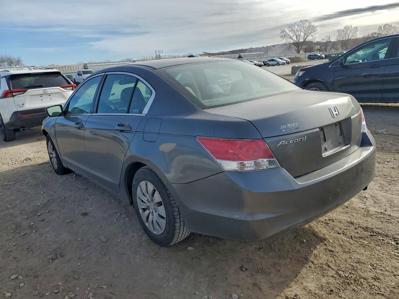 2009 Honda Accord Lx VIN: 1HGCP26389A156835 Lot: 98013325
