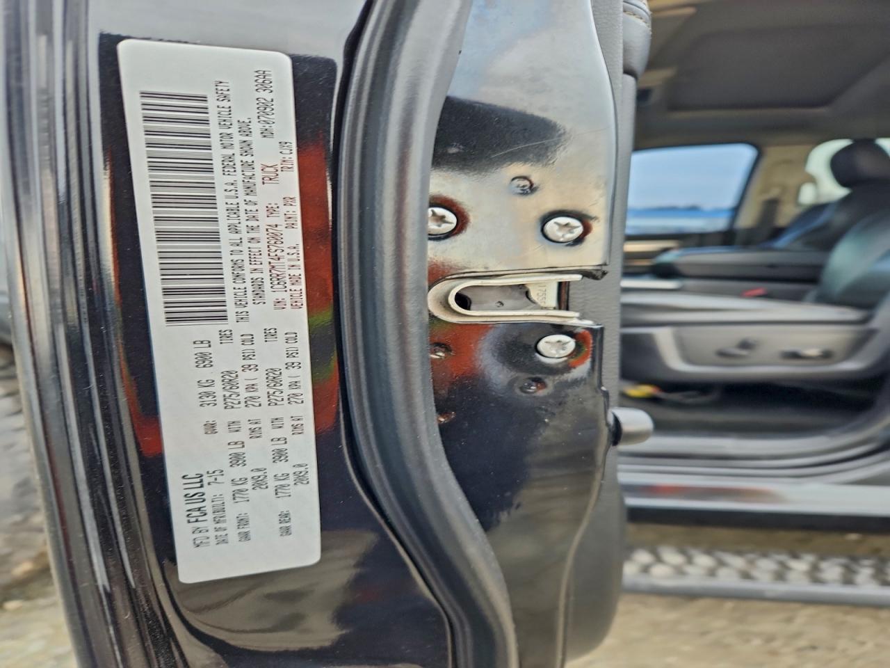 2015 Ram 1500 Sport VIN: 1C6RR7MT4FS760074 Lot: 95242405