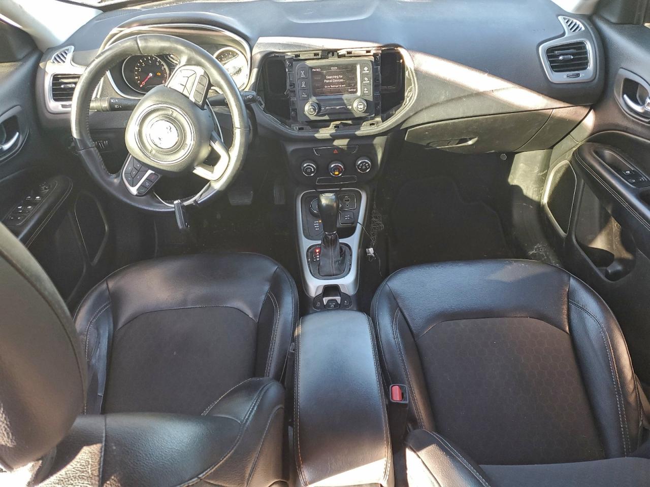 2018 Jeep Compass Latitude VIN: 3C4NJDBB3JT373465 Lot: 96180005