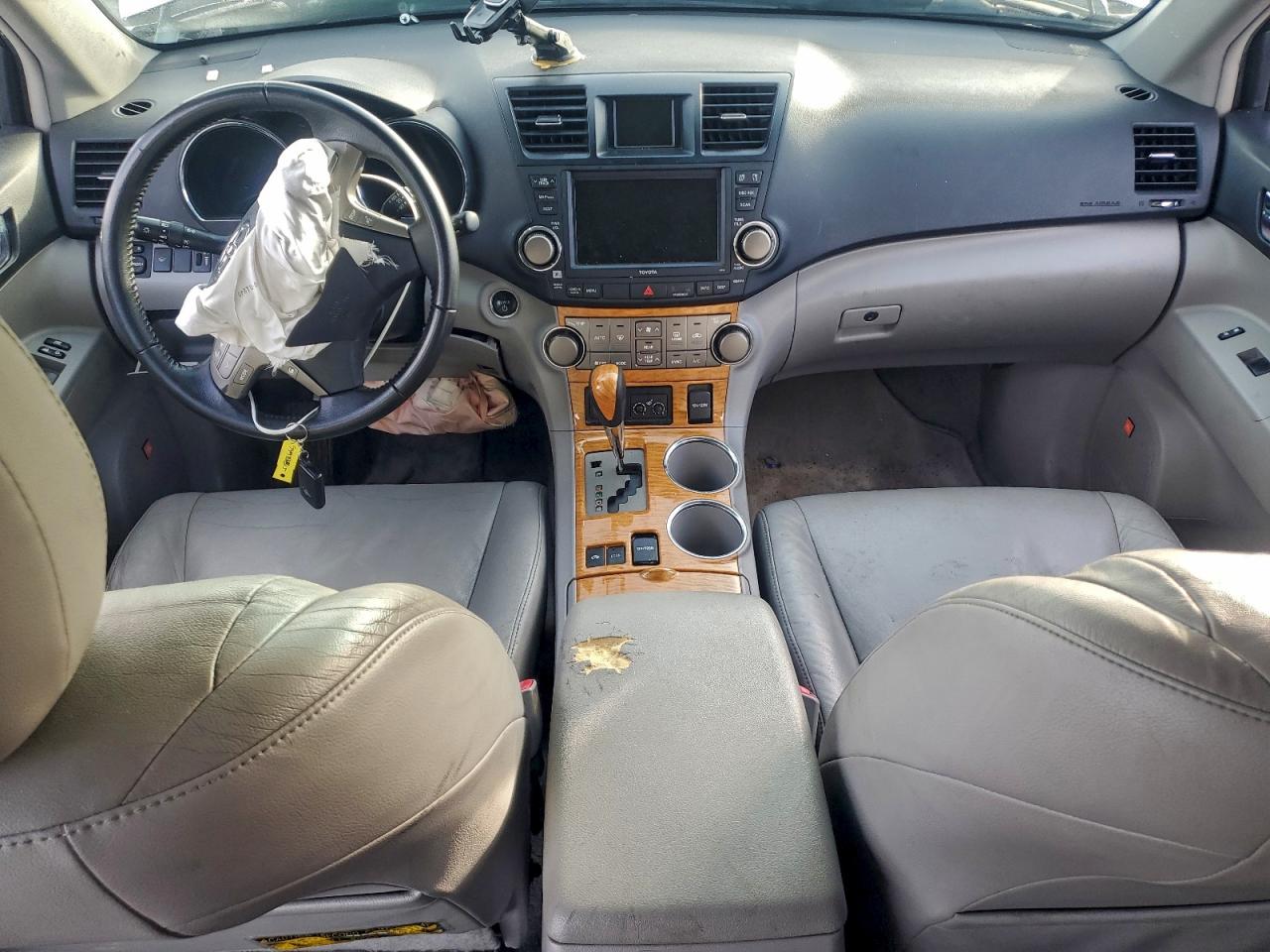 2008 Toyota Highlander Hybrid Limited VIN: JTEEW44AX82021903 Lot: 94933815