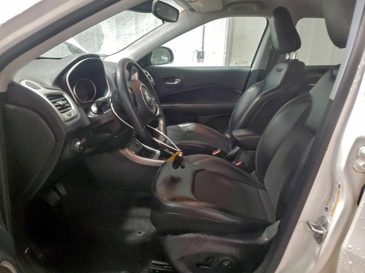 2018 Jeep Compass Latitude VIN: 3C4NJCBB5JT487428 Lot: 95551155