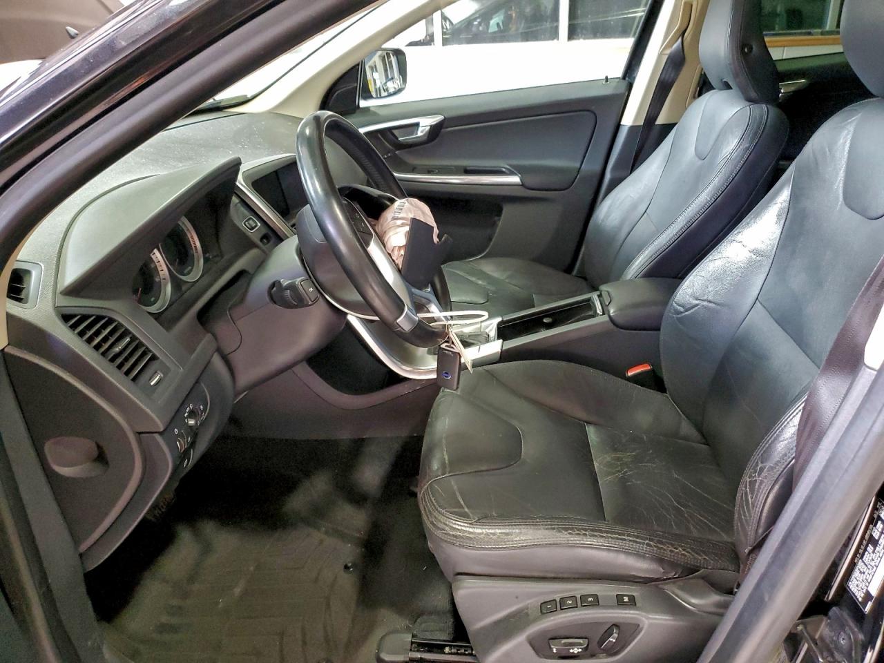 2013 Volvo Xc60 3.2 VIN: YV4952DZ9D2420909 Lot: 95488895