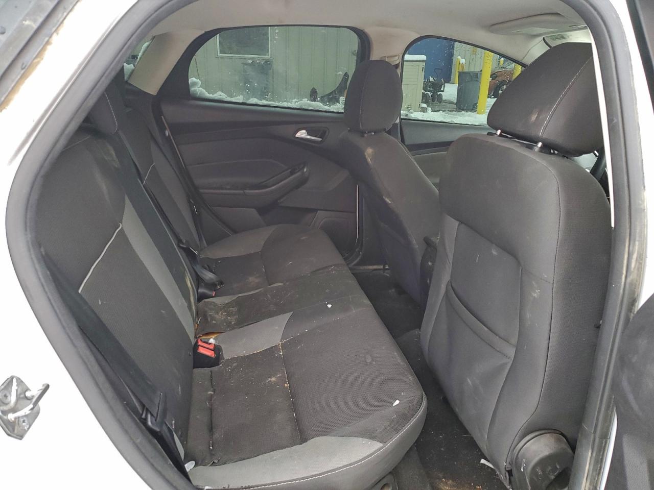 2014 Ford Focus Se VIN: 1FADP3F27EL392073 Lot: 94692175