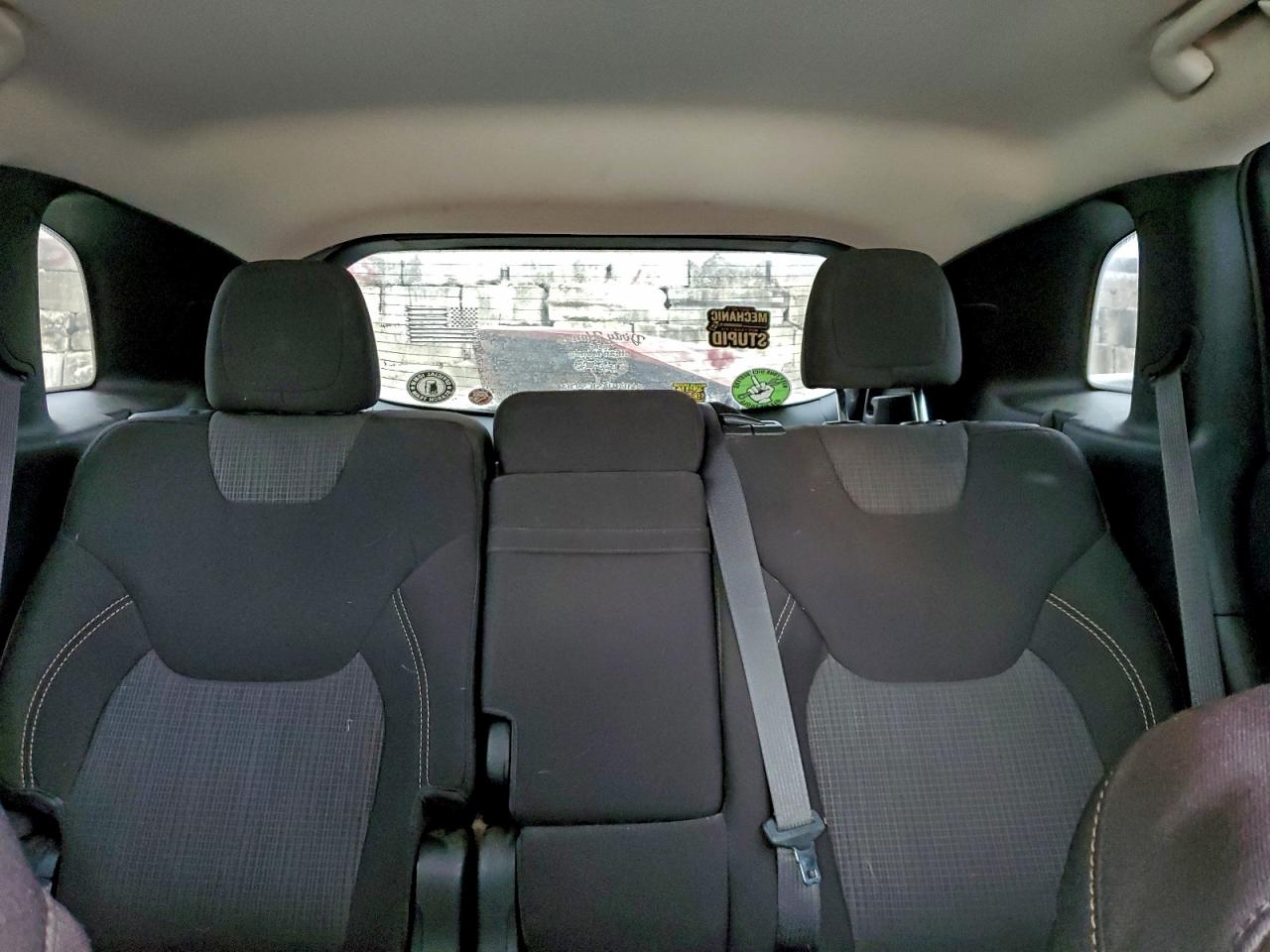 2015 Jeep Cherokee Latitude VIN: 1C4PJMCB2FW768424 Lot: 97707175