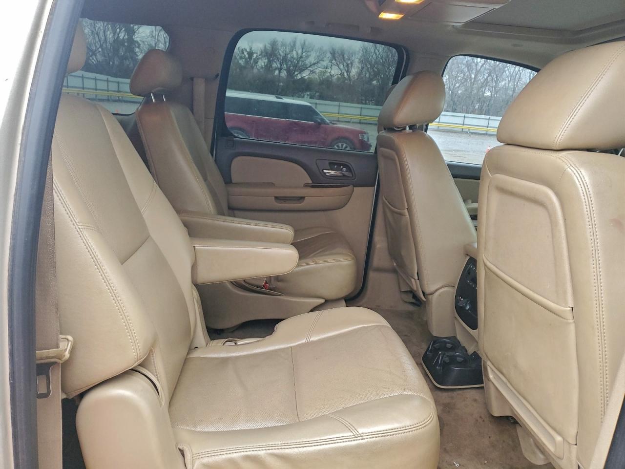 2010 GMC Yukon Xl C1500 Slt VIN: 1GKUCKE09AR276367 Lot: 93498125