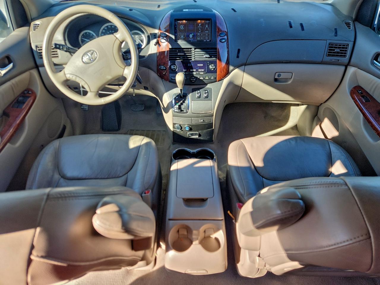 2004 Toyota Sienna Xle VIN: 5TDZA22C74S187733 Lot: 94976395