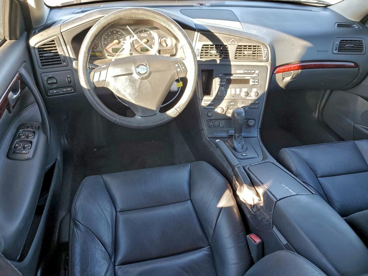 2004 Volvo S60 2.5T VIN: YV1RH59H142393940 Lot: 95568565