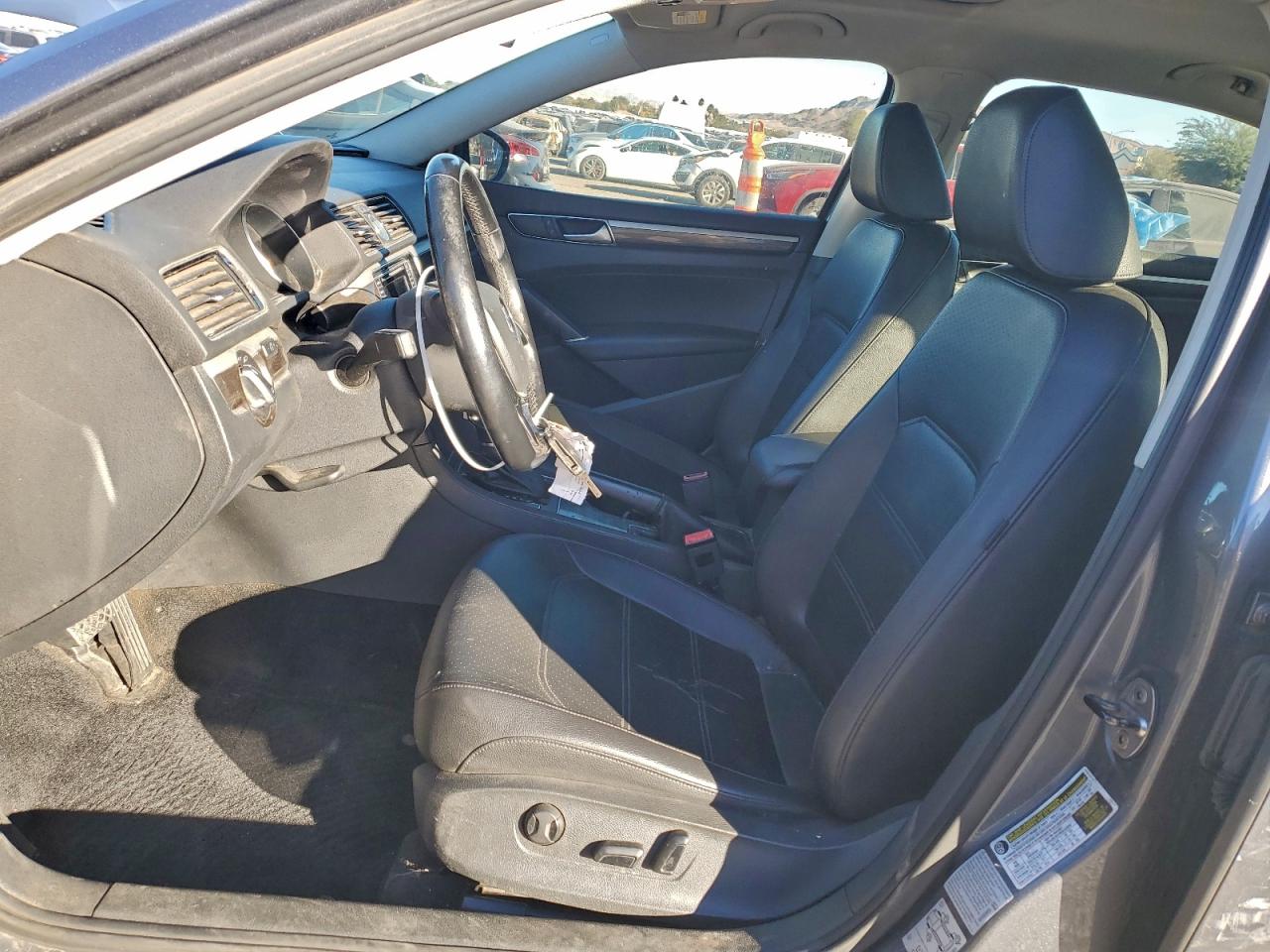 2016 Volkswagen Passat Se VIN: 1VWBT7A3XGC048449 Lot: 94578585