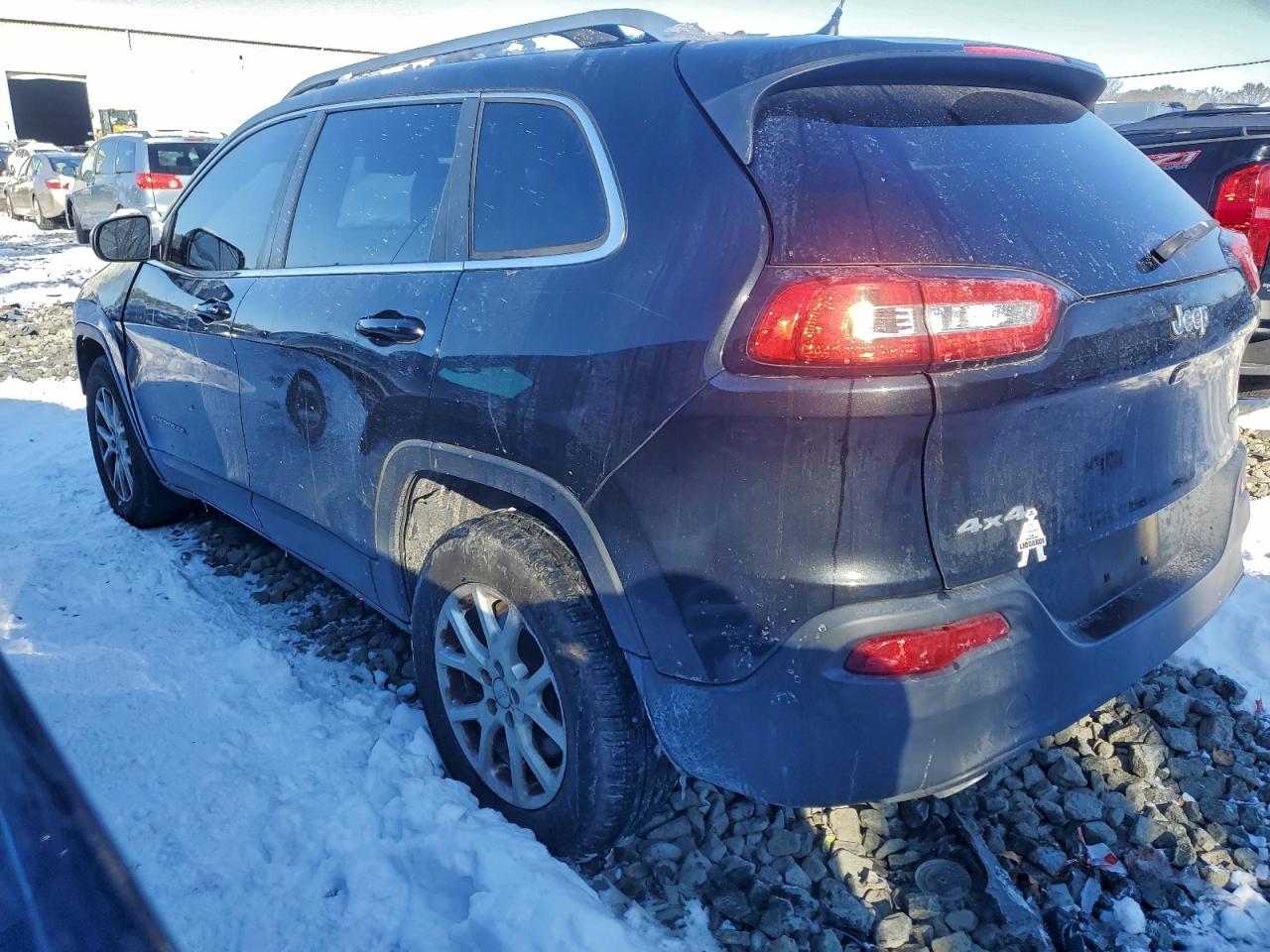 2014 Jeep Cherokee Latitude VIN: 1C4PJMCS3EW260686 Lot: 97233985