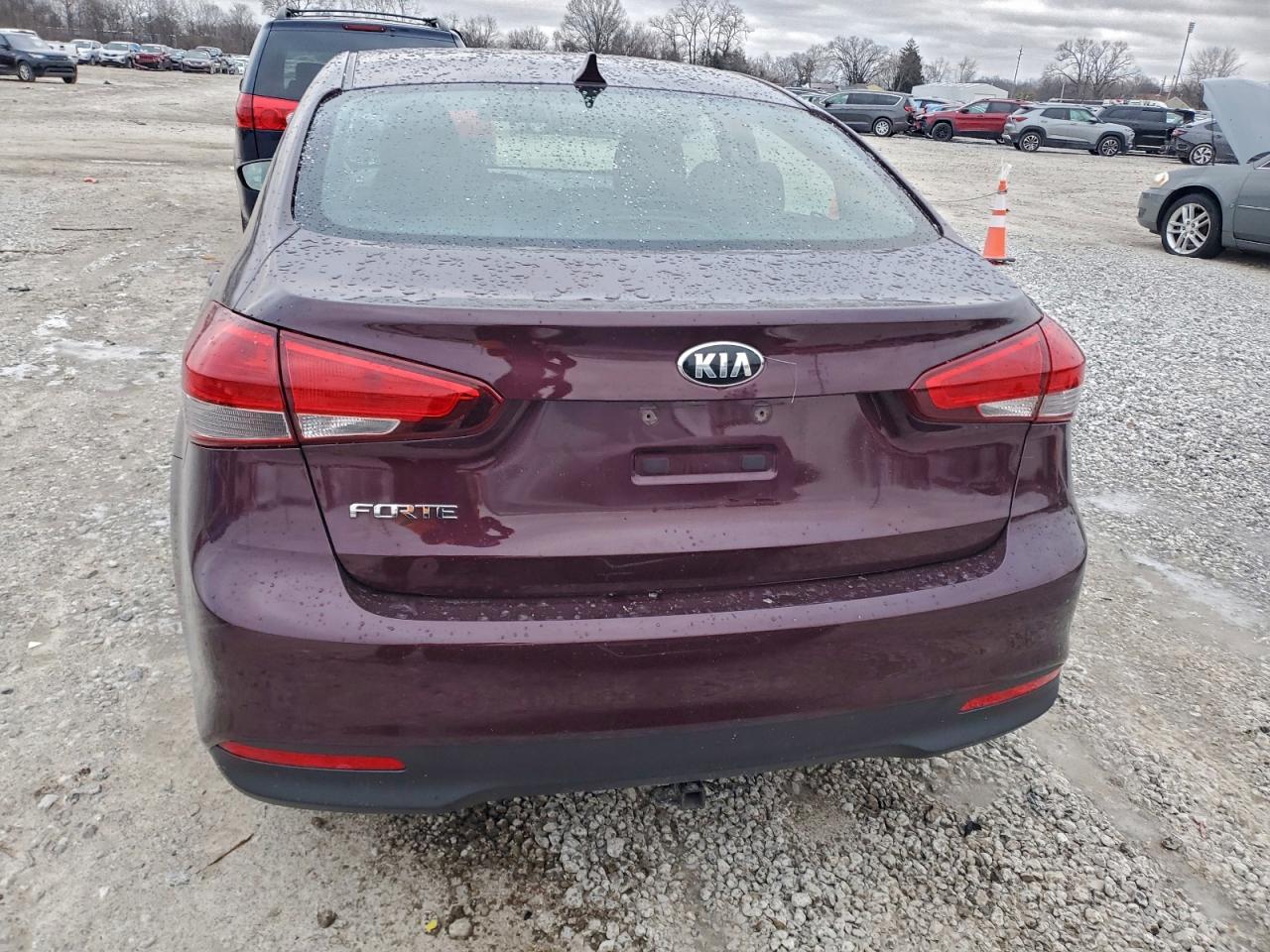 2018 Kia Forte Lx VIN: 3KPFK4A79JE177758 Lot: 98004595