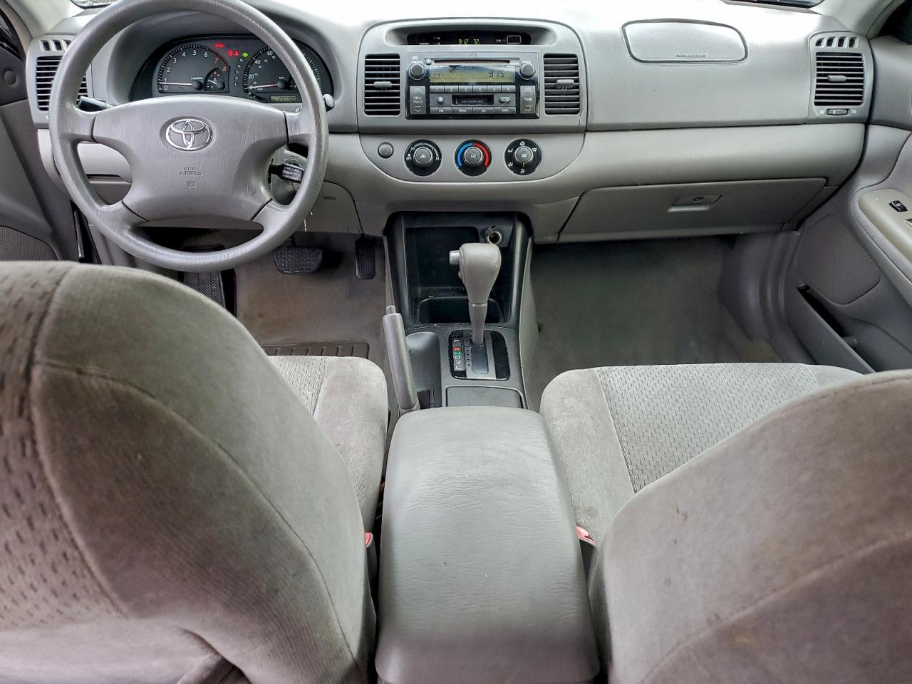 2004 Toyota Camry Le VIN: 4T1BE32K64U935317 Lot: 94914675