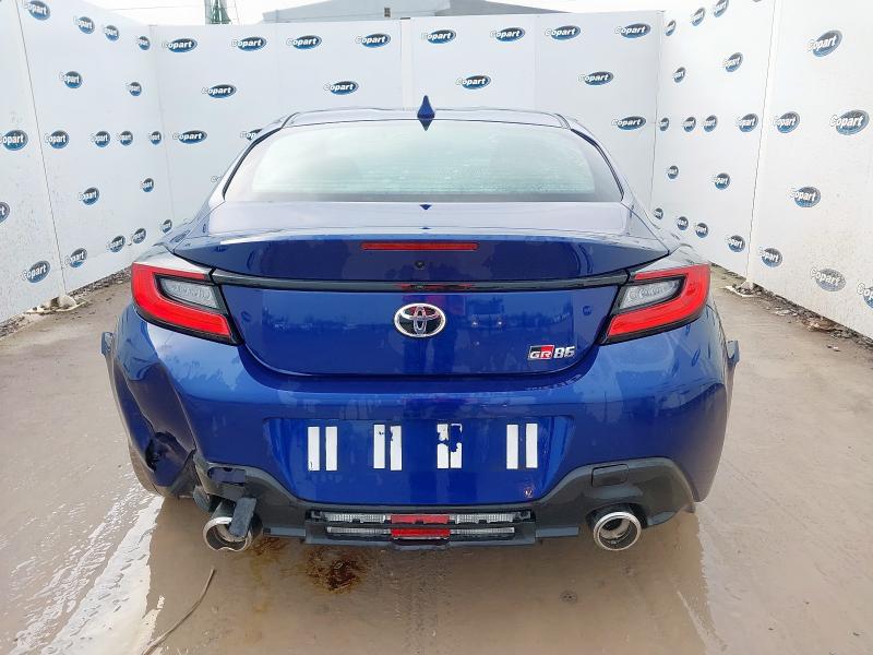 2024 TOYOTA GR86 2.4 D-4S 2DR