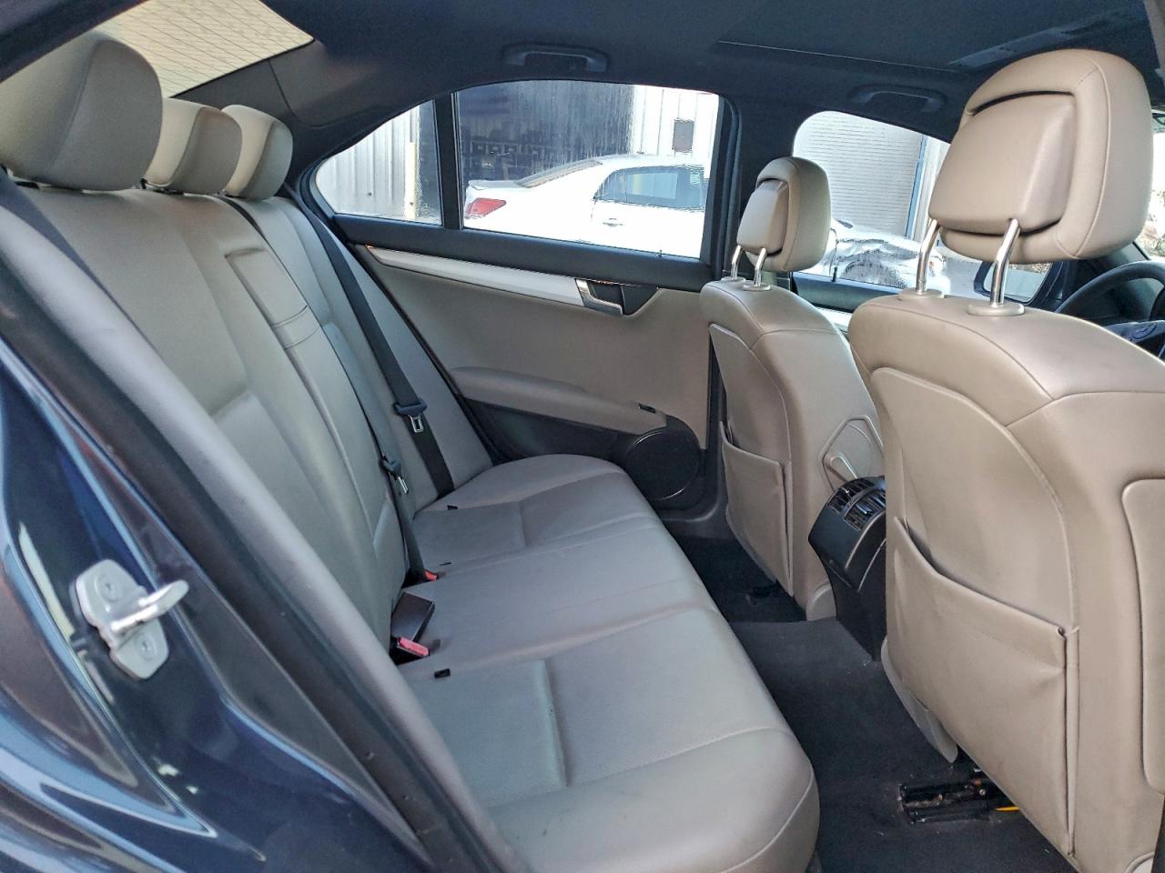 2008 Mercedes-Benz C 300 VIN: WDDGF54X88F065954 Lot: 94675135