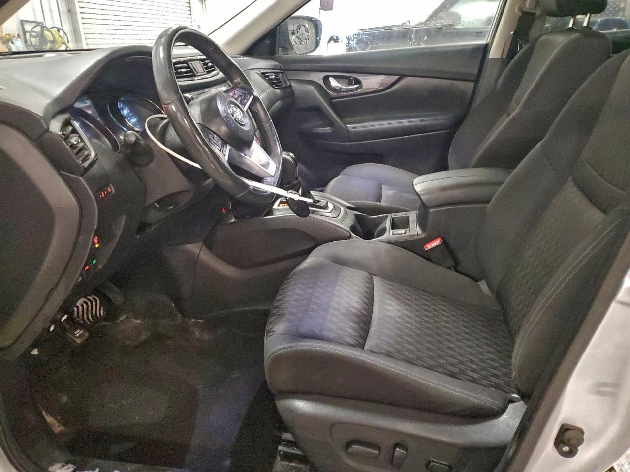 2017 Nissan Rogue S VIN: KNMAT2MVXHP532520 Lot: 95712385