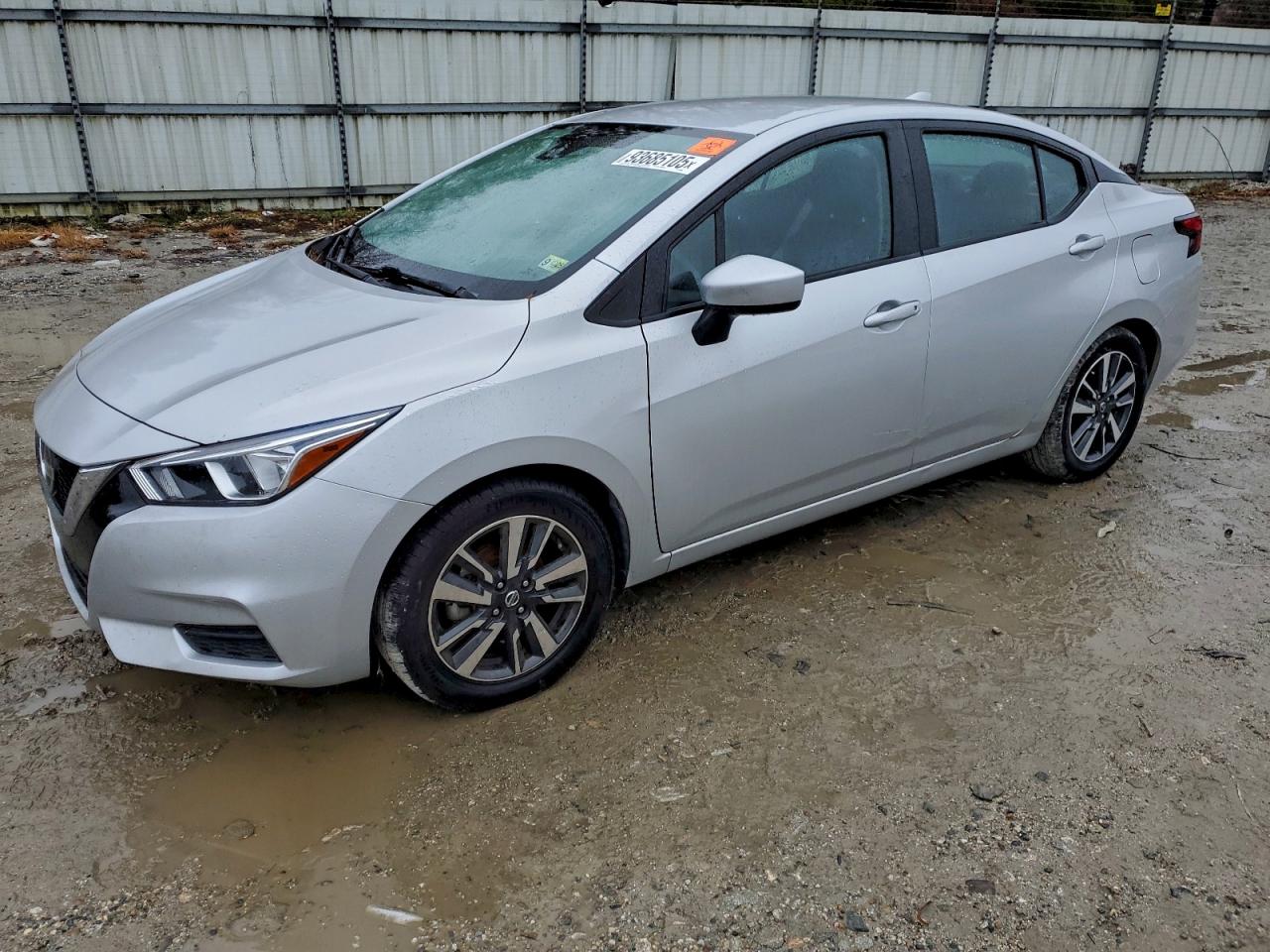 2022 Nissan Versa Sv