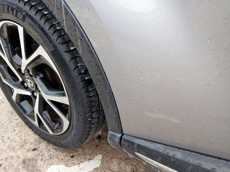 2017 TOYOTA C-HR 1.8 HYBRID DYNAMIC 5DR CVT