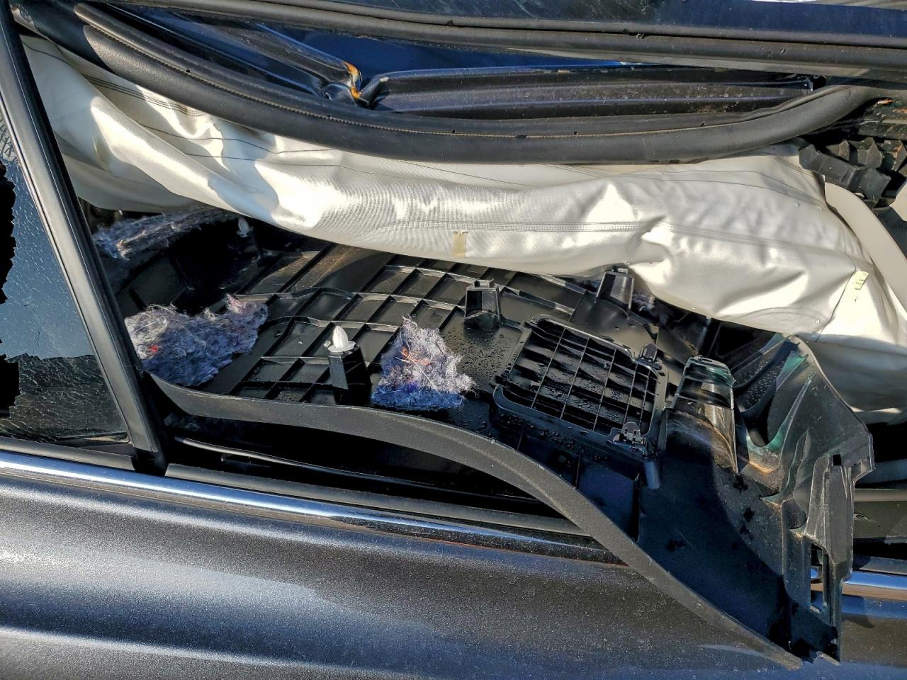 2018 Toyota Rav4 Hv Limited VIN: JTMDJREV4JD155491 Lot: 94187335