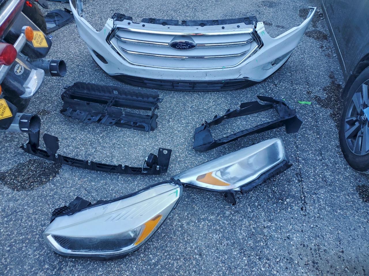 2019 Ford Escape Se VIN: 1FMCU0GD7KUA10753 Lot: 96287705