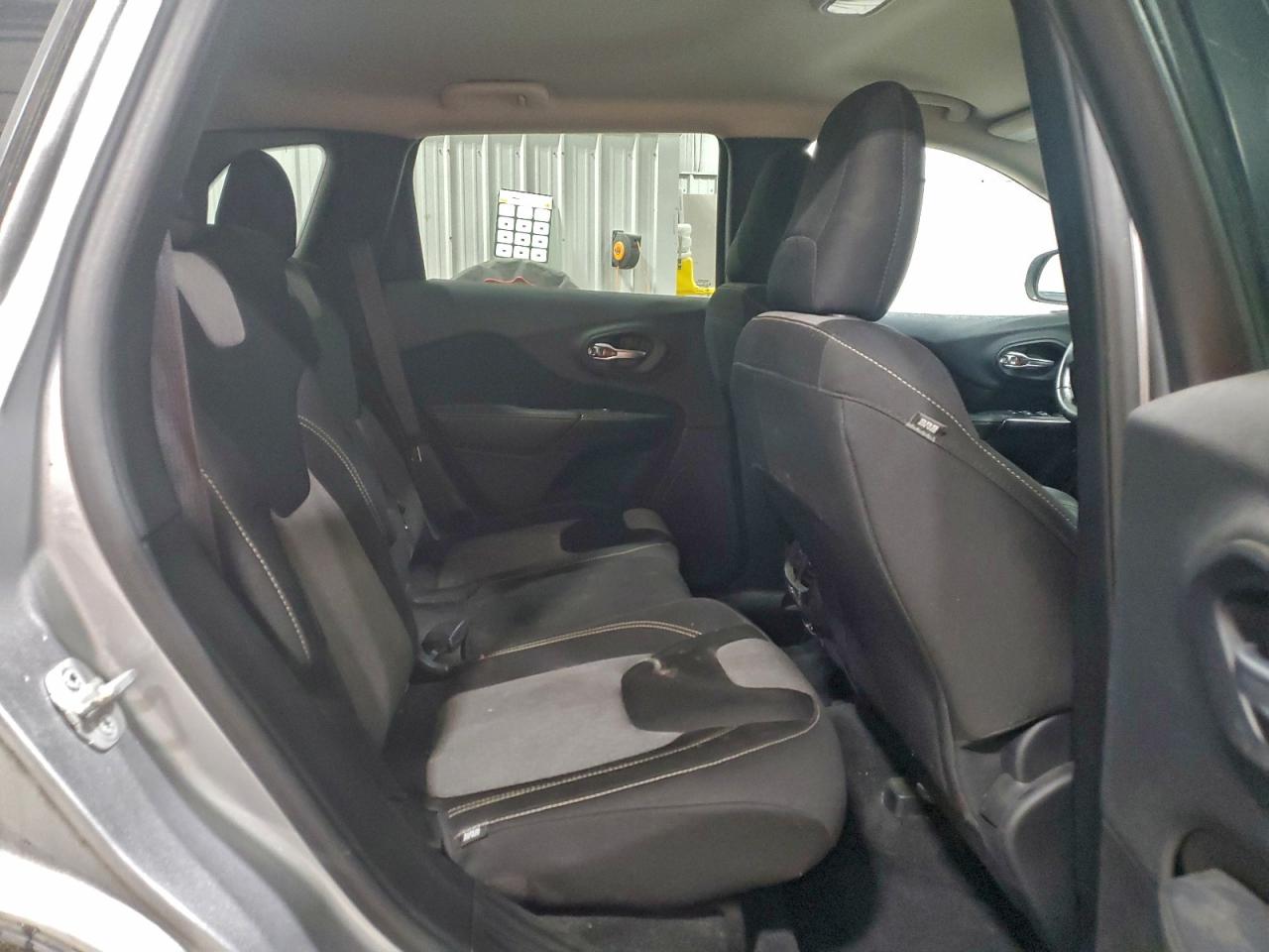 2014 Jeep Cherokee Latitude VIN: 1C4PJMCB3EW318442 Lot: 95538825