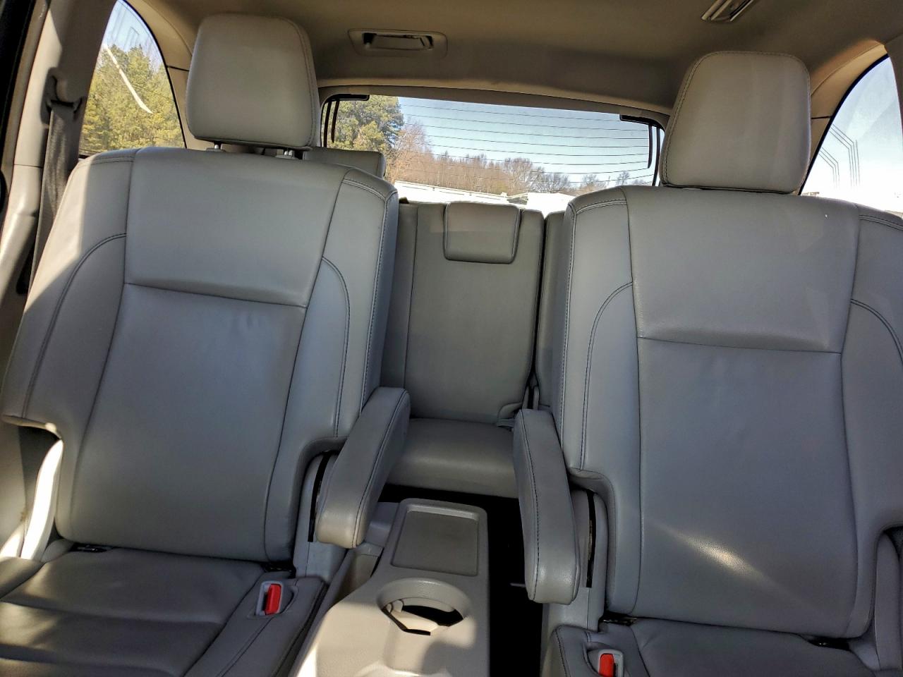 2019 Toyota Highlander Se VIN: 5TDJZRFH3KS563250 Lot: 95540095